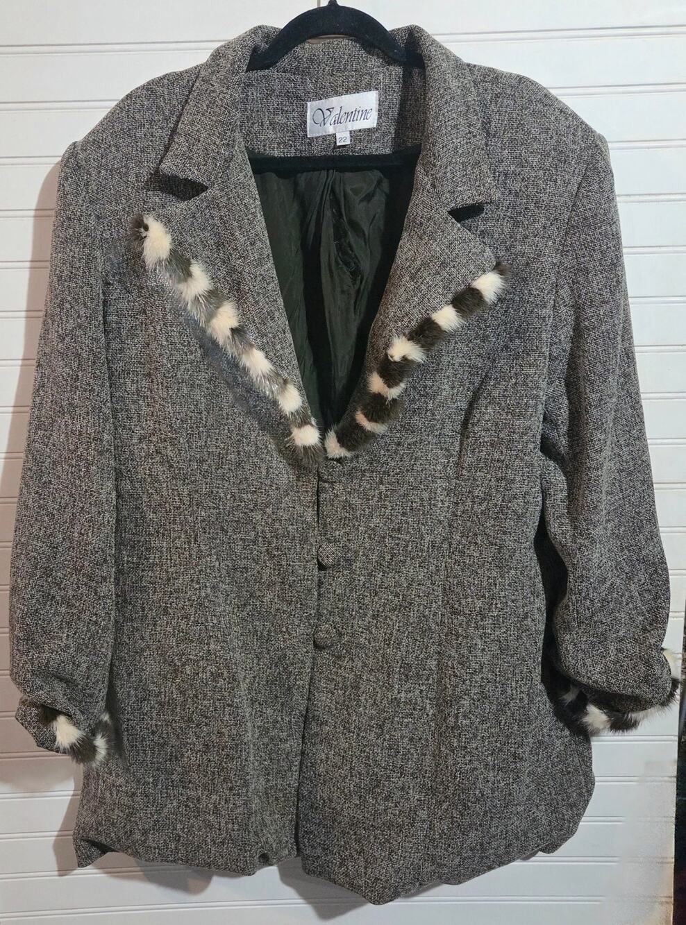 Valentine Womens Size 22 Gray Tweed Blazer Faux Fur Trim Plus Size Jacket
